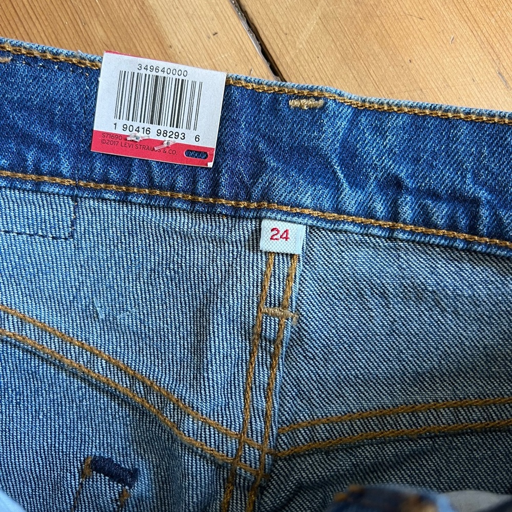 NWT Levi’s Wedgie Straight jeans- 24 - Picture 12 of 14